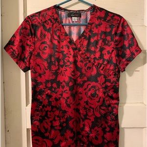 Koi lite scrub top size small